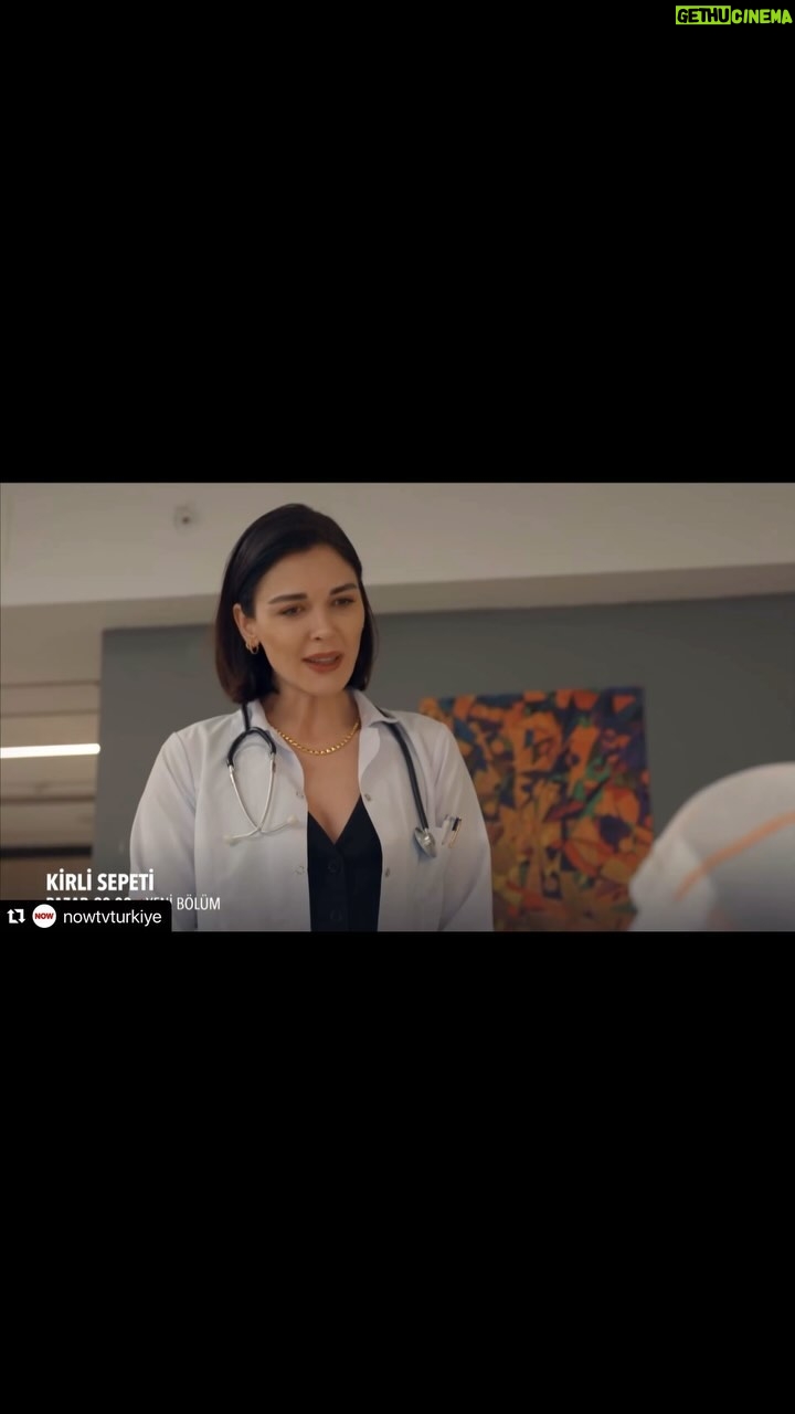 Sevcan Yaşar Instagram - Yeni fragman gelmiş! 🫶🏻🦢 #Repost @nowtvturkiye ・・・ “Seni uyarmam lazım Levent.” 👀 #KirliSepeti yeni fragmanı yayında. @dizikirlisepeti