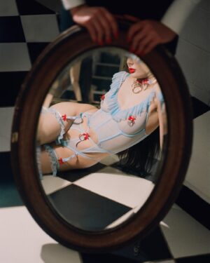 Séverine Instagram - Most adorable lingerie by @pivovarova_lingerie ⛲️ captured uniquely by @jamie_noise and sexy claws belonging to @rashakhoyi ♥️