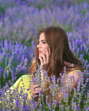 Sevil Uyar Instagram - 💜💛💙🧡🩷🩵🤍🤎💟