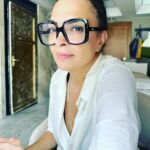 Sevil Akı Saner Instagram - Gözlük sevdam sorgulanmasın ... yüzük,gözlük,şapkalarım ve ben 😎💚