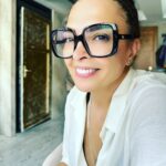 Sevil Akı Saner Instagram - Gözlük sevdam sorgulanmasın ... yüzük,gözlük,şapkalarım ve ben 😎💚