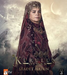 Sevil Akı Saner Instagram - Hoşgeldin hayatıma Saadet Hatun .Yeni heyecanım .Her bir çalışanı işinde en iyi olan Kuruluş Osman ailesinin 5.sezonunda beraber olmak mutluluk verici ...yolumuz açık ,şansımız ,basarımız daim olsun .🧿❤️ Saadet Hatun - Sevil Akı ⚔️ #KuruluşOsman 131.Bölümüyle Çarşamba 20.00’de #atv’de! @bozdagfilm @kurulusdizisi @atvturkiye