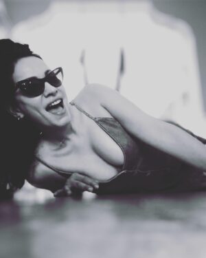 Sezin Akbaşoğulları Instagram - 🦹🏻‍♀️🌴