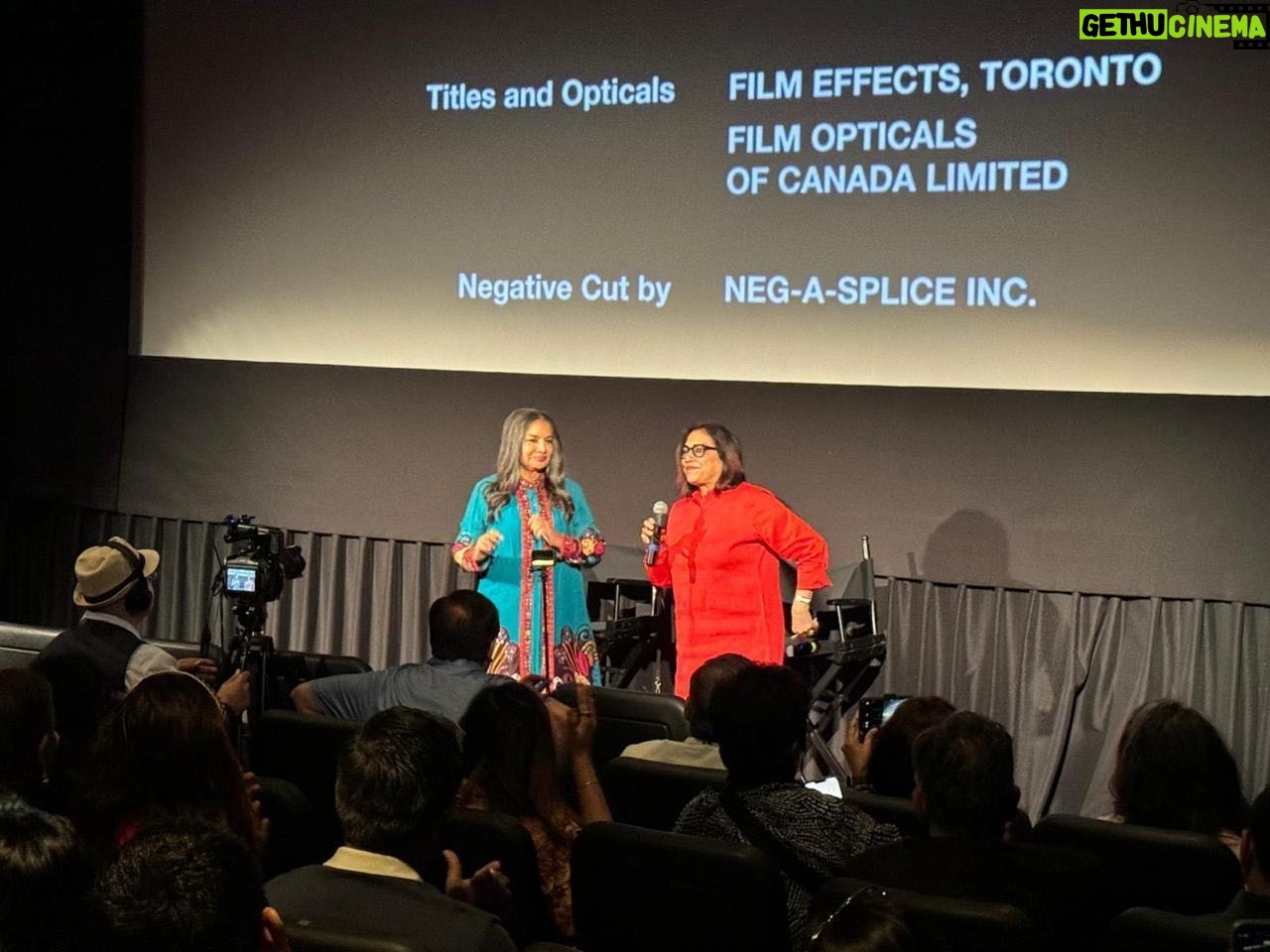 Shabana Azmi Instagram - Had an extremely robust and invigorating in conversation with #Mira Nair after the screening of #Deepa Mehta’s Fire at NYIFF