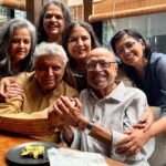 Shabana Azmi Instagram - With the best of them all #Shyam Benegal. Thank you #Anuradha Parikh and @G5A for hosting one of the most yummy parties I’ve been to in a long long time ❤️