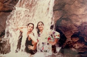 Shabana Azmi Instagram - She was such fun ! A woman who brought joy to many , was not judgemental and enjoyed both her work as a theatre artist and keeping an aesthetic home ! There are very few women like her! Happy Women’s Day mum! ❤️❤️❤️@Shaukat Kaifi