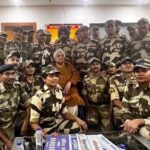 Shabana Azmi Instagram – #Javed Akhtar amidst the security personnel of CISF who came to see him off at Aurangabad airport
