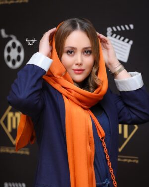 Shadi Mokhtari Instagram - •

آخرین اکران مردمی فیلم سینمایی«پرونده باز است» به کارگردانی استاد کیومرث‌ پوراحمد عزیز… آقای پوراحمد نازنین حیف که نبودید تا در کنارهم به تماشای آخرین اثرتان بنشینیم…تا همیشه باعث افتخارمه که در فیلم شما حضور داشتم…خالق بزرگ و دوست داشتنی «قصه‌های مجید»، «خواهران غریب»، «شب یلدا» و…

۳. شهریورماه.۱۴۰۲
•

📸:
@i.m0hamd 
@ghazalpanahi_photography 
@raaha_hashemiy 
@soheili_amir 
@nazaninsheykhpour__ 
🙏🏻🤍💫