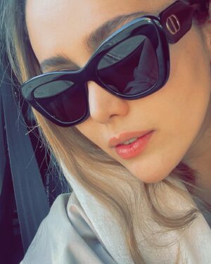 Shadi Mokhtari Instagram - •
🕶🤫