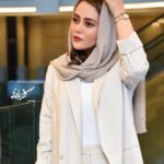 Shadi Mokhtari Instagram - • اکـران مـردمی فیلمِ سـینماییِ «پـرونـده بـاز است» • 📸: @soroushmn_ @negarpourbahrii 🙏🏻🌸