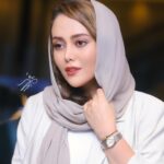 Shadi Mokhtari Instagram - • اکـران مـردمی فیلمِ سـینماییِ «پـرونـده بـاز است» • 📸: @soroushmn_ @negarpourbahrii 🙏🏻🌸