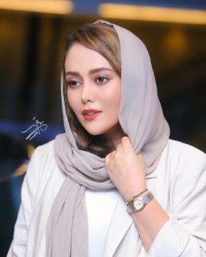 Shadi Mokhtari Instagram - •
اکـران مـردمی فیلمِ سـینماییِ «پـرونـده بـاز است»
•
📸:
@soroushmn_ 
@negarpourbahrii 

🙏🏻🌸