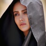 Shadi Mokhtari Instagram - • چیزی پُشتِ سرم فریاد میزد؛امّا برنگشتم…!🖤 • 📸: @negarpourbahrii 😍