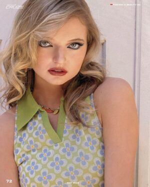Shae Smolik Instagram - 📸GOING RETRO for my editorial spread in @stylecruze magazine! 
…
Agency- @nymmg @taliaperregaux 
Photographer- @junghwanphoto 
HMU- @alyonapaz.mua 
Wardrobe- @breananicole_official 
Post production- @_kris.jpg