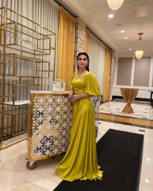Shahad Hasan Instagram - 💛💛💛