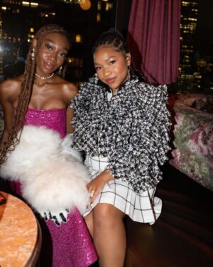 Shahadi Wright Joseph Instagram - Living my Barbie Dreamhouse fantasies at the @teenvogue event 

Styled by King @mickeyboooom @theonly.agency 

Styling Assistant: @therealcarrion 

dress by @wiederhoeft_
earrings by @ericksonbeamon
shoes by @viviennehuofficial
necklace by @viviennewestwood

📸 by @dahphotos @daholmiee 

big thank you to @eugeneshevertalov 🙏🏾