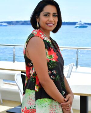 Shahana Goswami Instagram - CANNES CANNING AWAY 🙃

Outfit - @tilbyav 
Jewellery- @radhikaagrawalstudio 
Styled by - @who_wore_what_when
HMU - Yours Truly 😊
Photography - @guillaumethierryphotographe
