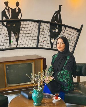 Shahrzad Kamalzadeh Instagram - امیدوارم دریای زندگیتون 
پر از امواج زیبای #سلامتی
و آسمون دلتون ، خالی از ابر های غم و ناراحتی 
و #ساحل عمرتون پر از ماسه های #برکت باشه 🍃🤍
.
.
.
.
.
.
.
#شهرزادکمالزاده #shahrzadkamalzadeh
#هنرمند #هنر #آرتیست #artist #art
#دعا#محبت #فیلم#سینما #سریال 
#آرزوی_سلامتی #خوشبختی #صلح #نیکی #خوبی