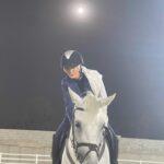 Shahrzad Kamalzadeh Instagram - اسب‏ها یک روز باز روی پا می‏ایستند آخر آنها اهل خواب اهل آخور نیستند @horse_riding_soobar #ماه#سوارکاری #اسب#آرامش #animalovers