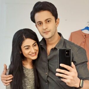 Shaily Priya Instagram - So another selfie streak with sweet and simple Shraddha...gundey nahin bheje hotey to ye hota... 😋 #shraddha #varun #kkls
@shailypriya 

#instagram #instagood #love #like #follow #photography #photooftheday #instadaily #likeforlikes #picoftheday #fashion #instalike #beautiful #bhfyp #followforfollowback #likes #art #photo #me #followme #smile #happy #insta #nature #style #life #lovemyself