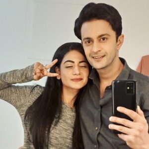 Shaily Priya Instagram - So another selfie streak with sweet and simple Shraddha...gundey nahin bheje hotey to ye hota... 😋 #shraddha #varun #kkls
@shailypriya 

#instagram #instagood #love #like #follow #photography #photooftheday #instadaily #likeforlikes #picoftheday #fashion #instalike #beautiful #bhfyp #followforfollowback #likes #art #photo #me #followme #smile #happy #insta #nature #style #life #lovemyself