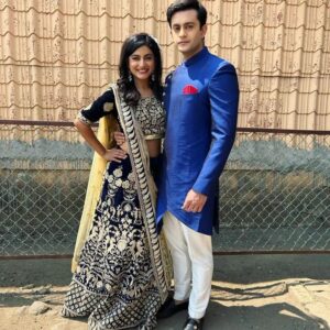 Shaily Priya Instagram - Logon ki demand thi to daalna to tha hi @shailypriya 💙