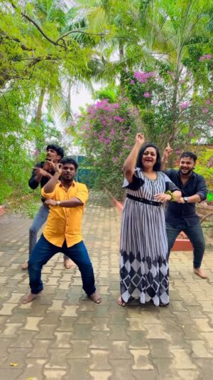 Shakeela Instagram - Mathini vibe 🔥😎
.
.
#nanjilvijayan #shakila