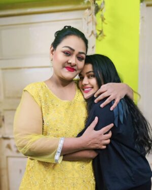 Shakeela Instagram - Miss you Amma ❤️🫂 #motherlove #shakila #amma #good #insta #reels #insta #missyou #happydays #time #life #shakilaAmma #insta #happy