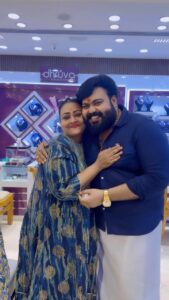 Shakeela Instagram - Annan Kaii Rashi famous anu ❤️ @imshakila_official ! #reels #reelsinstagram #instagram #trending #viral #explore #love #instagood #explorepage #tiktok #reelitfeelit #india #follow #photography #fyp #reel #instadaily #followforfollowback #reelsvideo #likeforlikes #like #fashion #memes #foryou #trivandrum #reels #gold