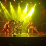 Shalini Kapoor Instagram - SO WITNESSED THIS BEAUTIFUL PLAY CALLED "CHAKRAVIEW"......THANK YOU @nitishbharadwaj.krishna FOR INVITING US...IT WAS SUCH A PLEASURE TO MEET YOU AFTER A DECADE..... A TRUE EYE OPENER AND MAKES YOU PONDER ABOUT LIFE ...I GOT ANSWERS TO SOME OF MY QUESTIONS IN MIND..... WAISE YE HOTA HAI....WHEN YOU HAVE SOME "DUVIDHA" OR SOME KIND OF RESTLESSNESS AND YOU ARE SEEKING FOR RELIEF..........YOU WILL ACCIDENTLY MEET SOMEONE ....OR READ A PHRASE.....OR MAY BE A CHILD WILL SAY SOMETHING WHICH WILL LEAD YOU TOWARDS CLARIFICATIONS. AAPKE SAATH KYA HOTA HAI?HOW.DO YOU GET YOUR ANSWERS? COMMENT