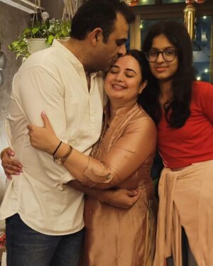 Shalini Kapoor Instagram - CANNOT EXPLAIN HOW FULL OF GRATITUDE I AM .....SOOOOOOOOOOOOOOOOOOO MANY WISHES ....PEOPLE TAKING OUT TIME TO CALL......DMS....PERSONAL SURPRISE VISITS TO WISH.........

ITS ALL GOD'S GRACE.....

THANK YOU ALL FOR MAKING ME FEEL SO SPECIAL...GOD BLESS EACH ONE OF YOU WHO TOOK OUT TIME TO WISH ....OR PRAYED FOR ME IN SILENCE....
