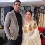 Shalini Kapoor Instagram - Me" Janu koi acha sa caption batao" He..."I love you" 🥰🥰🥰🥰