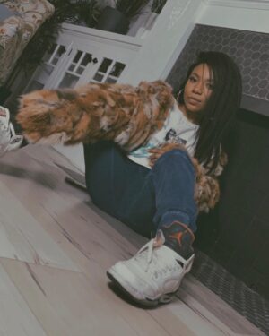 Shalita Grant Instagram - It’s Monday, get weird🤣
.
In lieu of a deep, motivating caption, I will share my morning gratitude list 😇:
1. The Love I have in my life💕
2. Candy Alizé 
3. My very forgiving body and good health
4. COVID-free (the entire ponderosa) and that my loved ones who were positive recovered without incident.
5. My air-fryer
.
Today I just feel a lot of peace and so happy that I want what I currently have. 😌
.
You wanna share what and who you are grateful for today? 😘
.
Shot by: @beautybyerick 
.
#mondaymotivation #mondaymood #gratitude #mondaymemes #lesbiansofinstagram #tomboyfemme #femmelesbian #polaroidstyle