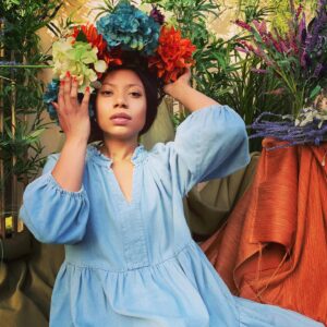 Shalita Grant Instagram - All the cool kids are doing it #photodump 

- Disco Inferno
- Workin’ Bitch
- Reinas
- Elf on a shelf
- Crown.

Ask away in the comments 😘
#photodumping #photodumpfriday #zoomlife #athomephotoshoot #younetflix #backyardphotoshoot #instagood #lesbianlife #lesbiansofinstagram🌈 #wmma #jag #smileandbelieve