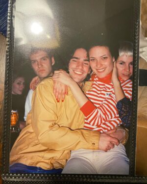 Shalom Harlow Instagram - 🎈🎈🎈…FROM 5 to 50…🎈🎈🎈

A half century of this life walk, the grace and trails of the journey have all been possible with the love from my friends made along the way. I carry you all with me in my heart into this next spin around the sun