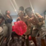 Shamari DeVoe Instagram - Couples game night at @pammy_1013 and @setep_hotep_bey ‘s crib when we were in Chicago was HEEEE-LARIOUS!!! 🤣🤣 Who’s ever played pop the balloon? Let us know how it was in the comments. Even though me and @ShamariDeVoe got the W, DON’T SLEEP ON THE HAWKINS FAMILY ON THE LEFT AT THE END! 🤣🤣🍆🍑 #DeVoeted #MarriageAmbassadors @married4lifewalk weekend April 26-28, 2024 #LiveLoveLaugh
