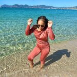 Shamari DeVoe Instagram - Finally dipped dem toes! 💦 #MediterraneanSea #CoteDaZur #FrenchRiviera #SouthOfFrance