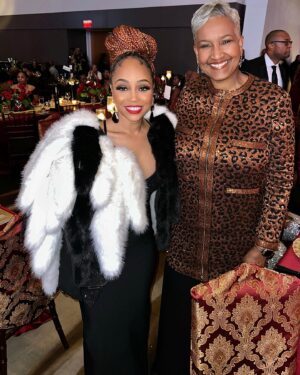 Shamari DeVoe Instagram - Empowering education at the Mayors Ball and supporting the @UNCF with a $10,000 contribution on behalf of our family. Giving back never looked so good! 📚✨ #UNCFMayorsBallATL23 #EducationForAll #UnitedNegroCollegeFund #DeVoeted