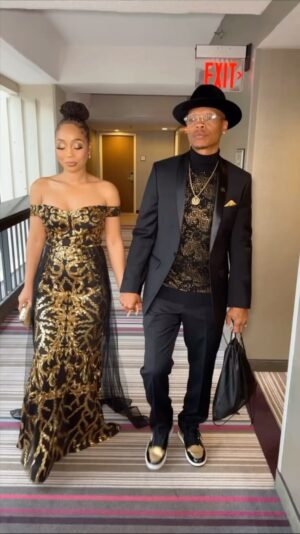 Shamari DeVoe Instagram - Never Let Go Of The Hand You Are Holding… 

✨🖤

@Married4LifeWalk 

#CouplesLoveCelebration

#DeVoeTeD #MarriageAmbassadors