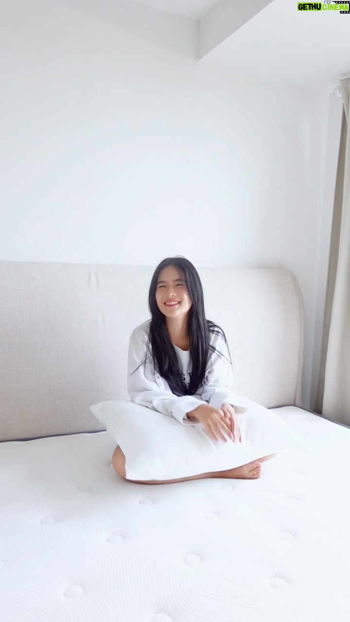 Shanice Margaretha Lie Instagram - indahnya tidur berkualitas & BACKPAIN GAK KUMAT LAGI🥹💙 brand lokal terdepan! Lagi promo diskon 53% untuk tanggal 25-31 Maret! Ada garansi & free pillow buruan cek @turubed