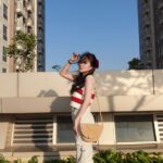 Shanice Margaretha Lie Instagram - kuncinya SKIN PREPARATION YANG TEPAT! atau skincare sebelum make up & ga lupa pakai SPF juga. jujur aku kaget, Moisture Essence nya beneran lembabin kulit ku yang kering, Ampoule nya juga aku rasa ga chma Brightening tapi bikin lembab juga. Top notch nya sih Illuminating BB nya! :) kaya korean skin! Nanti aku share selfie ku ya pakai BB creamnya. aku beli semua di @amourbeautyshop nanti bakal review yang lain, stay tuned.