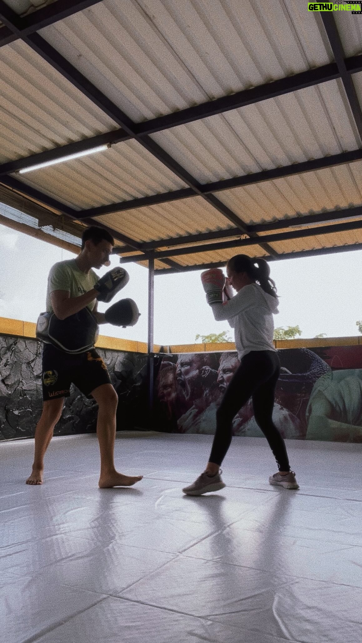 Shanice Margaretha Lie Instagram - dengan lagu kebangsaan, bersama shanice margaretha & coach @teampasha akhirnya bersua setelah seabad tidak latihan.