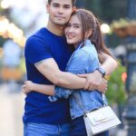 Shanice Margaretha Lie Instagram – Hi y’all meet my sugar daddy. jk, DaLex is back! Kita lagi ada di Semarang. Ini kita CLBK gak sih @bapusanjeev ? apa jangan jangan perpisahan manis kali kedua? 🥹
thanks! @ferdy_kribo