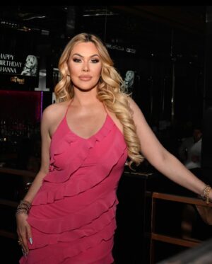 Shanna Moakler Instagram - Can't thank @luxurymuavegas Leah for getting me ready for my pre bday party bash and @lindsay_feldman for taking such great care of me! Ty @crazyhorse3lv for having me! 2 bdays! Crazy how time flies! 💋⚓️💄 dress by @fashionnova ❤️ extensions by @hairdreamssalonlv @hairdreamsusa @michaelboychucklv