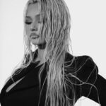 Shanna Moakler Instagram – My beautiful daughter shooting for @galore so proud of you @alabamaluellabarker doing big things and staying true to yourself. I love you so much! ❤️👸🏼