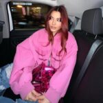 Shanna Moakler Instagram – My beautiful daughter @atianadelahoya happy birthday! I remember the day I found out I was having you! I cried I was so happy. I knew you would be a girl and I knew you would be the most beautiful soul that ever was. Im so proud of the young woman you are…so intelligent, so kind and so incredibly talented. How lucky I am to have you as a daughter, I may not have done a lot of things right in life but with you I know I did something right, , I love you so much…. ❤️⚓️👸🏻