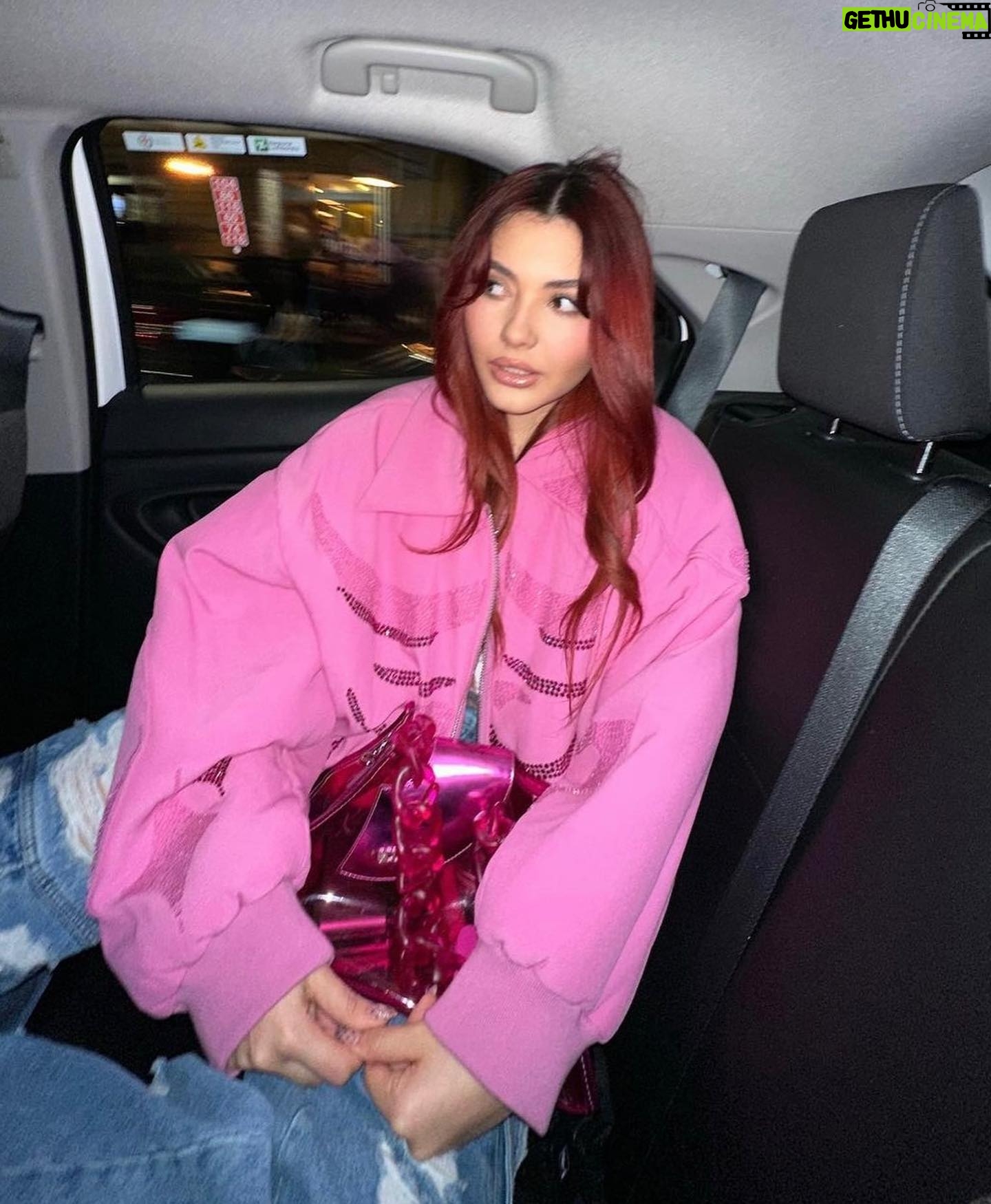 Shanna Moakler - 26.2K Likes - My beautiful daughter @atianadelahoya happy birthday! I remember the day I found out I was having you! I cried I was so happy. I knew you would be a girl and I knew you would be the most beautiful soul that ever was. Im so proud of the young woman you are...so intelligent, so kind and so incredibly talented. How lucky I am to have you as a daughter, I may not have done a lot of things right in life but with you I know I did something right, , I love you so much.... ❤️⚓️👸🏻