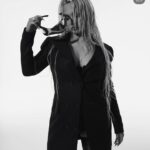 Shanna Moakler Instagram – My beautiful daughter shooting for @galore so proud of you @alabamaluellabarker doing big things and staying true to yourself. I love you so much! ❤️👸🏼