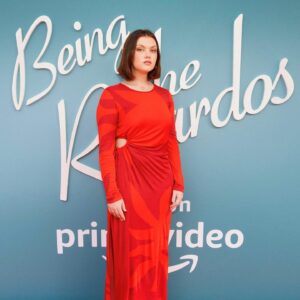 Shannon Berry Instagram - lucy! i’m home! 

#beingthericardos @amazonprimevideo 
dress: @manningcartell
