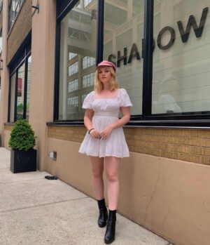 Shannon Berry Instagram - this is my keira-knightly-in-love-actually hat